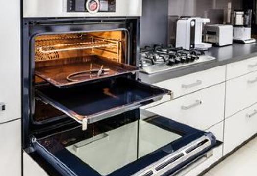 Oven